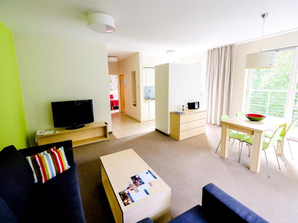 Hotel Golden Tulip Residence #5