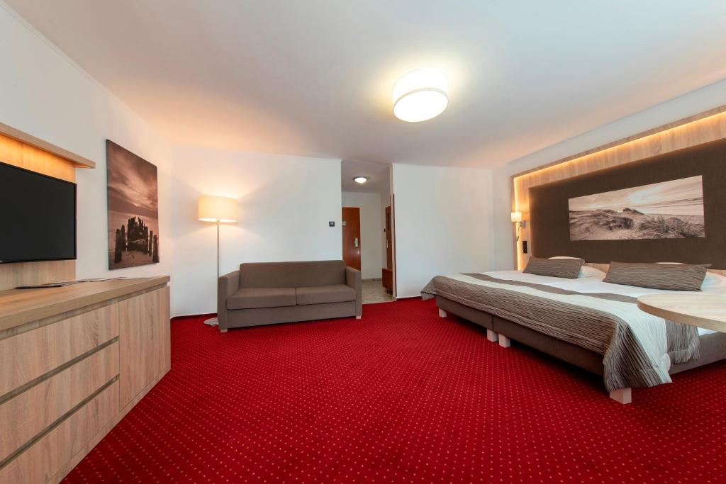 Hotel Medical SPA Unitral #9