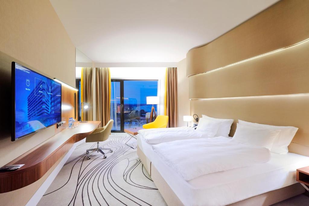 Hotel Radisson Blu Resort #4