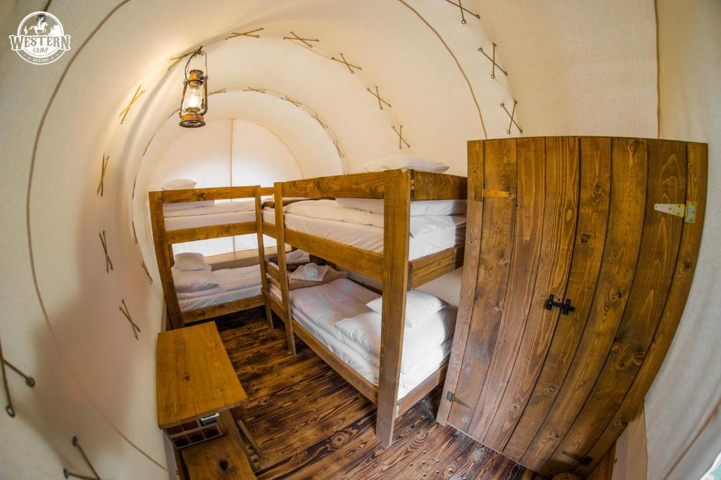 Pole namiotowe Western #5