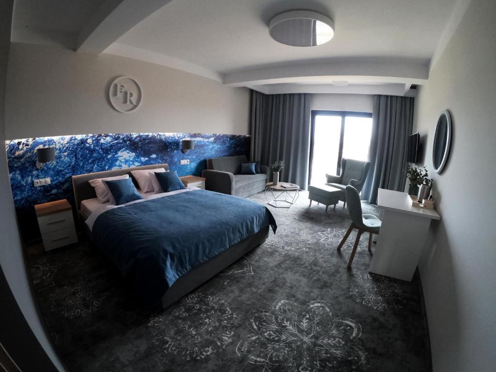 Hotel Family Resort #3