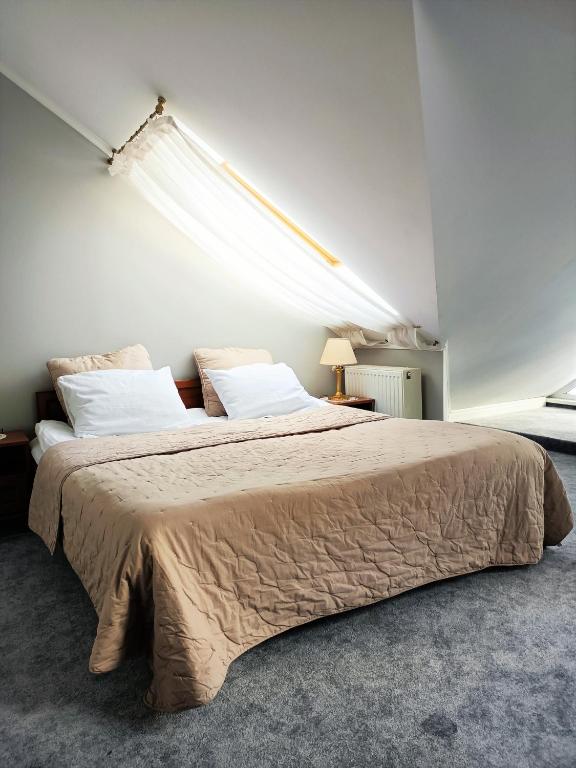 Hotel W Krainie Alicji #6