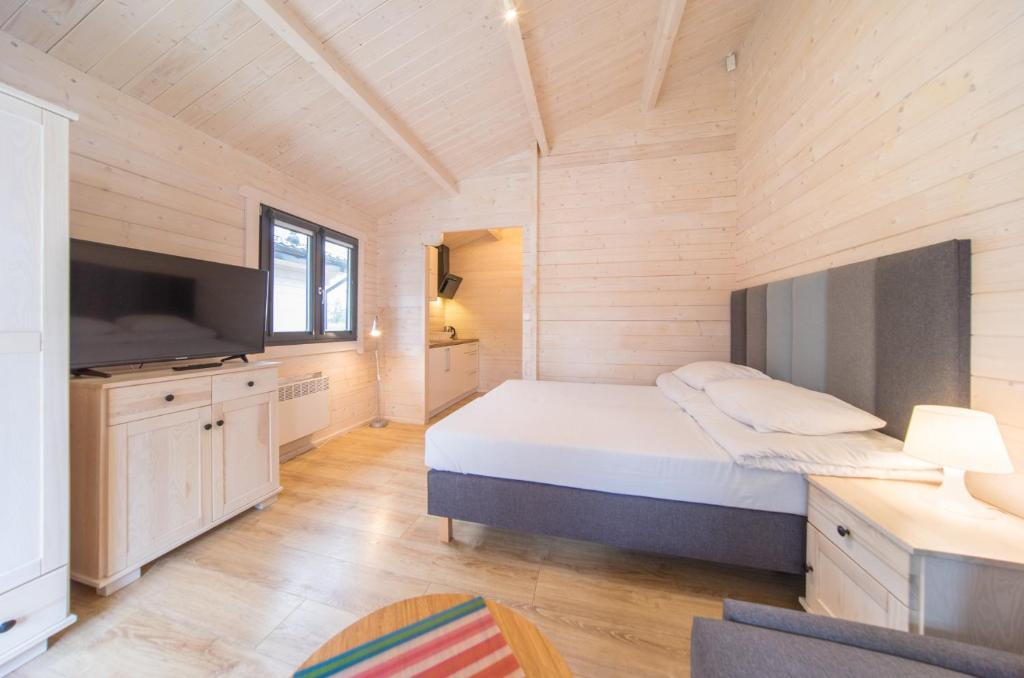 Hotel Family Holiday Resort #3