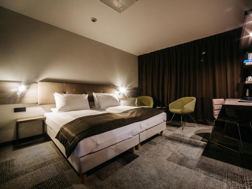 Hotel Plus Q #3